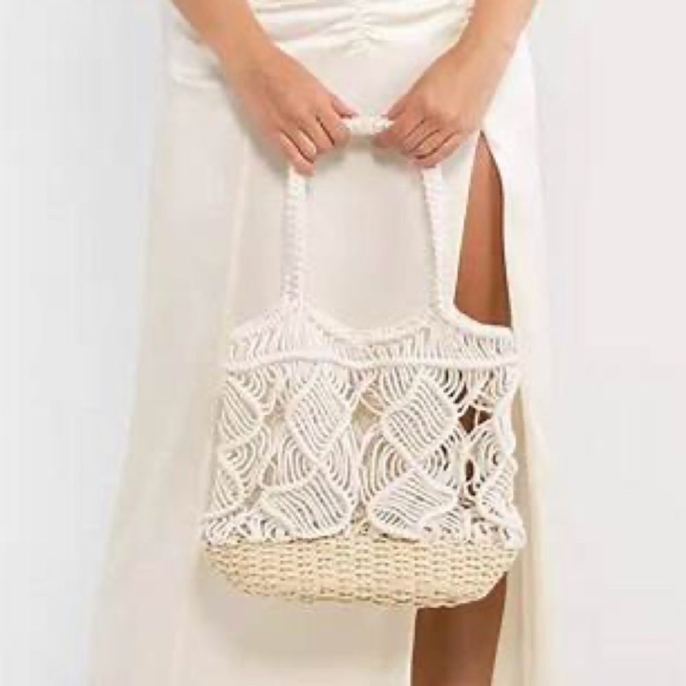Boardwalk Babe Macrame tote bag
